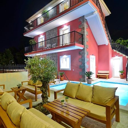 Apartments Lux S ティヴァト エクステリア 写真