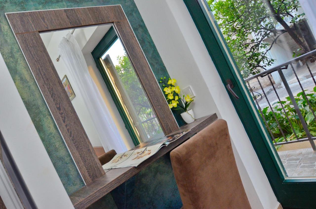 Apartments Lux S ティヴァト エクステリア 写真