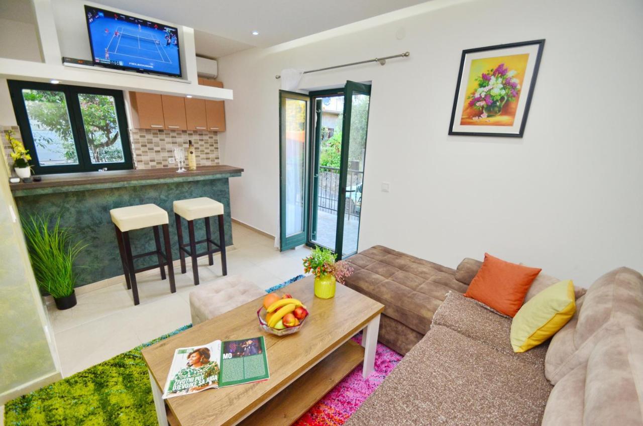 Apartments Lux S ティヴァト エクステリア 写真