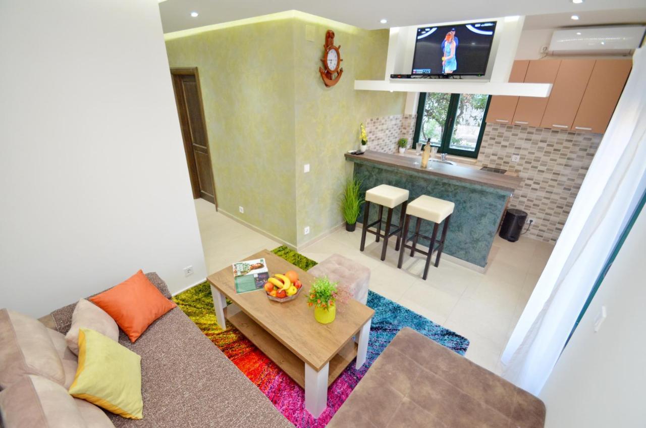 Apartments Lux S ティヴァト エクステリア 写真