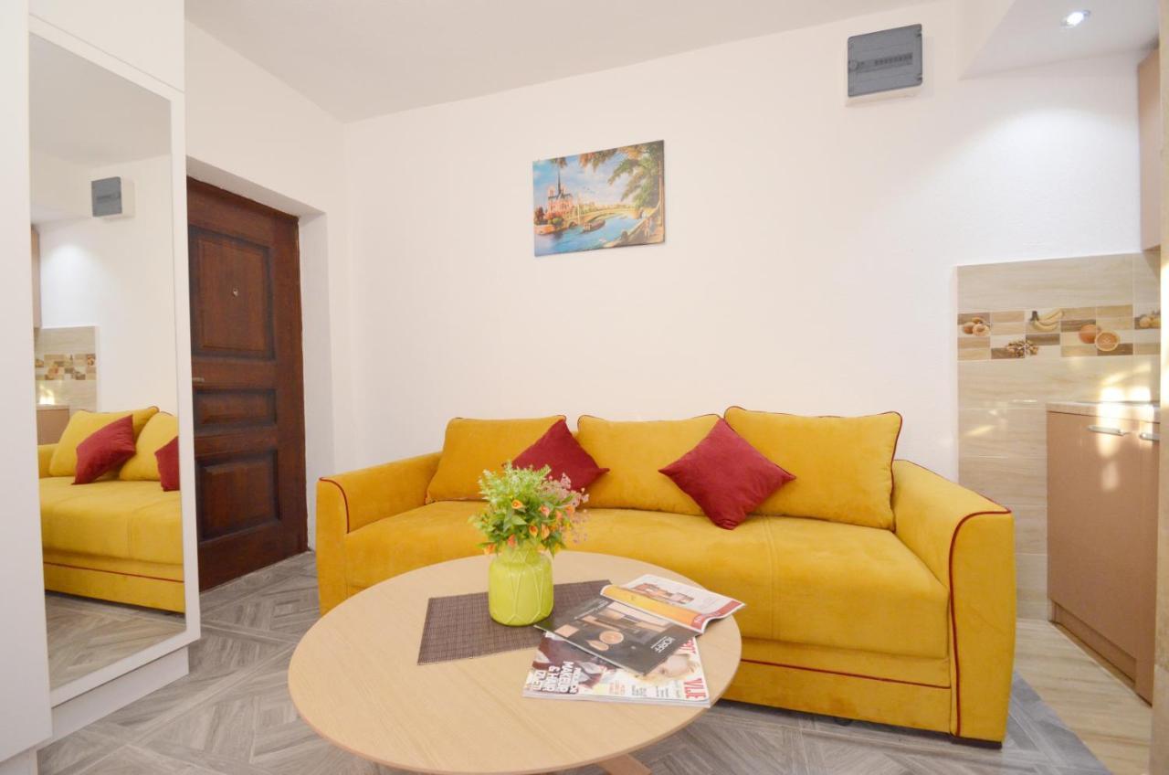 Apartments Lux S ティヴァト エクステリア 写真