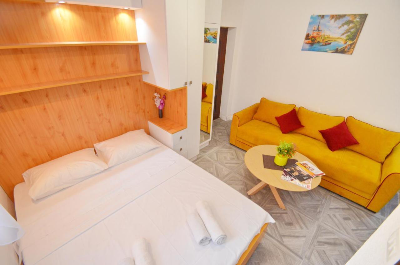 Apartments Lux S ティヴァト エクステリア 写真