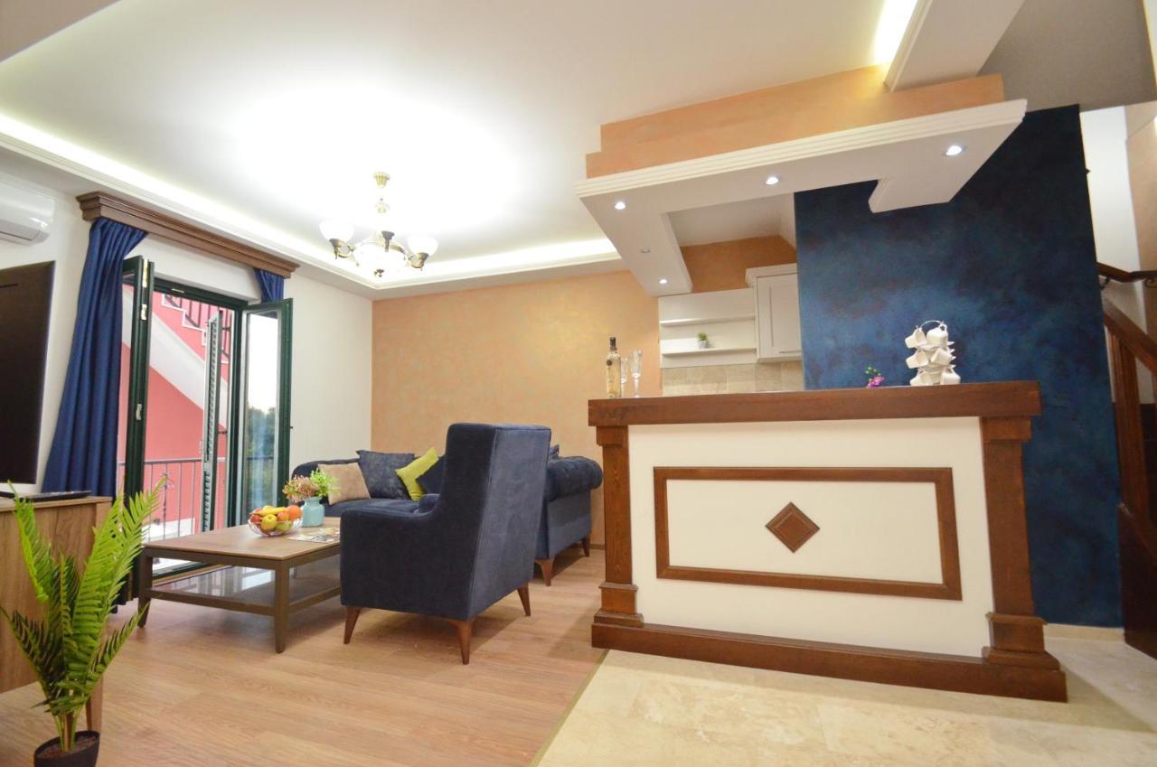 Apartments Lux S ティヴァト エクステリア 写真