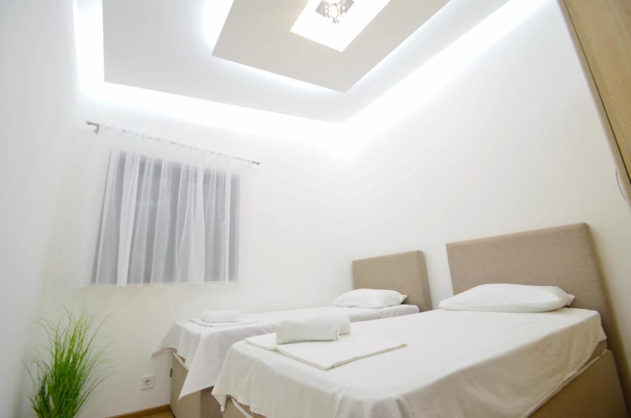 Apartments Lux S ティヴァト エクステリア 写真