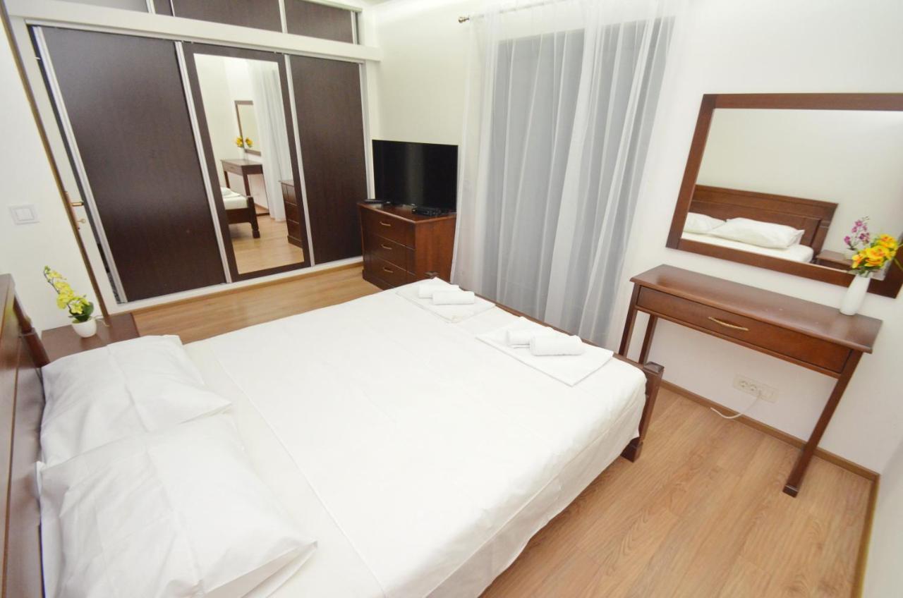 Apartments Lux S ティヴァト エクステリア 写真