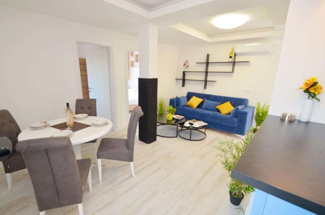 Apartments Lux S ティヴァト エクステリア 写真