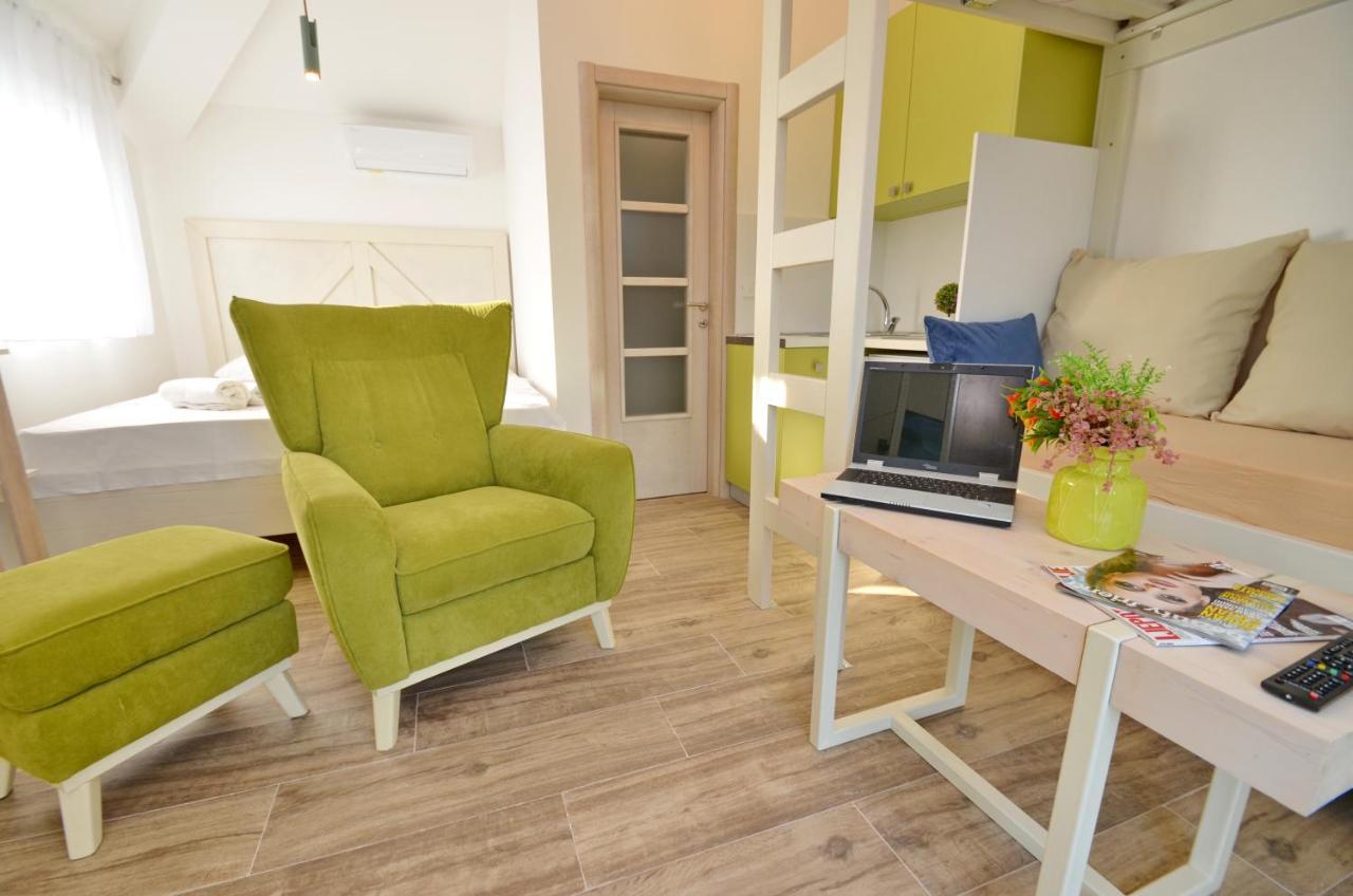 Apartments Lux S ティヴァト エクステリア 写真