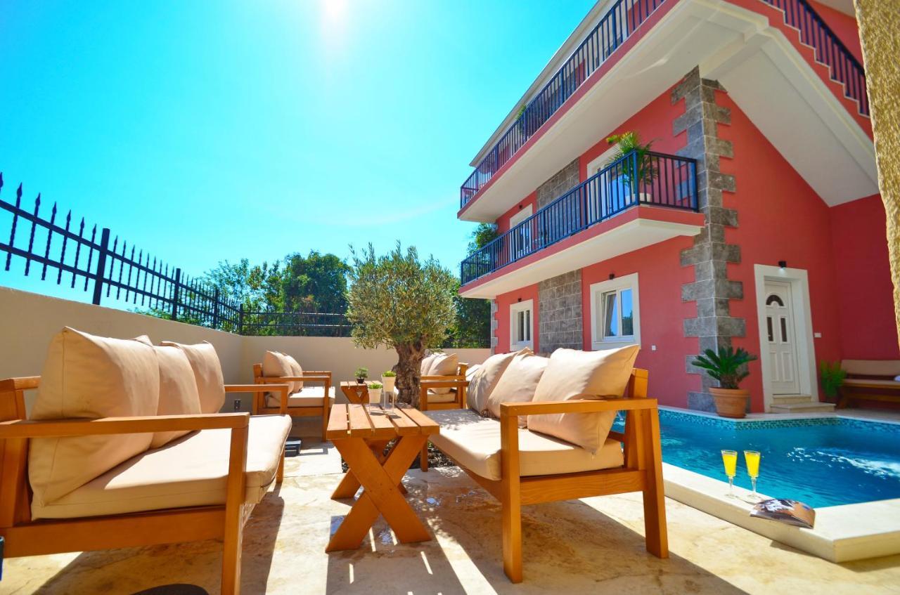 Apartments Lux S ティヴァト エクステリア 写真